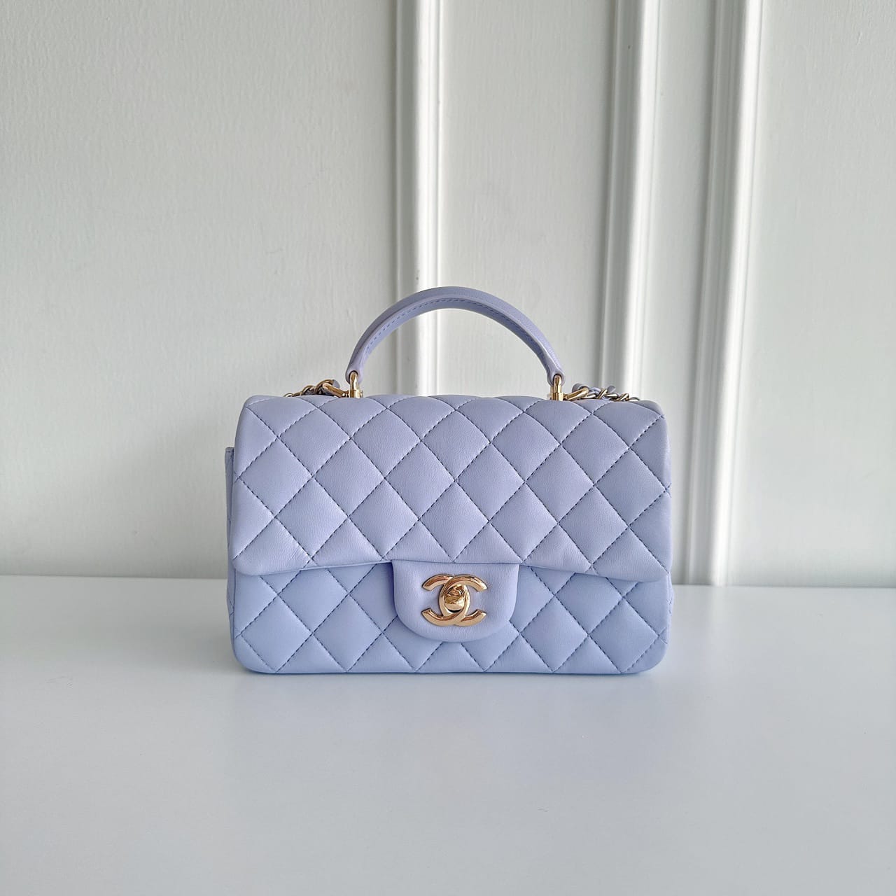CHANEL Lambskin Coco Mini Top Handle Lilac Lambskin