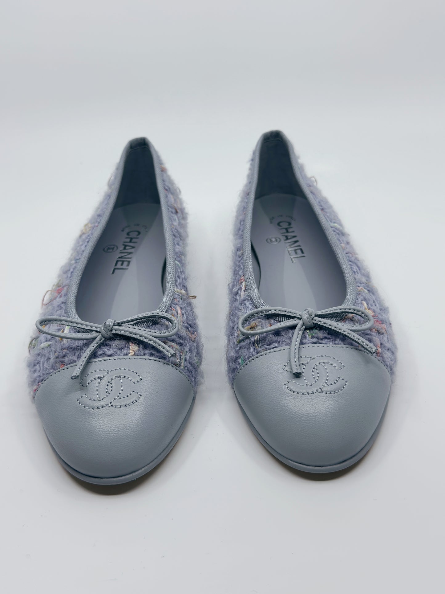 CHANEL Tweed Lavender and Blue CC Cap Toe Ballerina Flats 39.5 - LuxryEdition