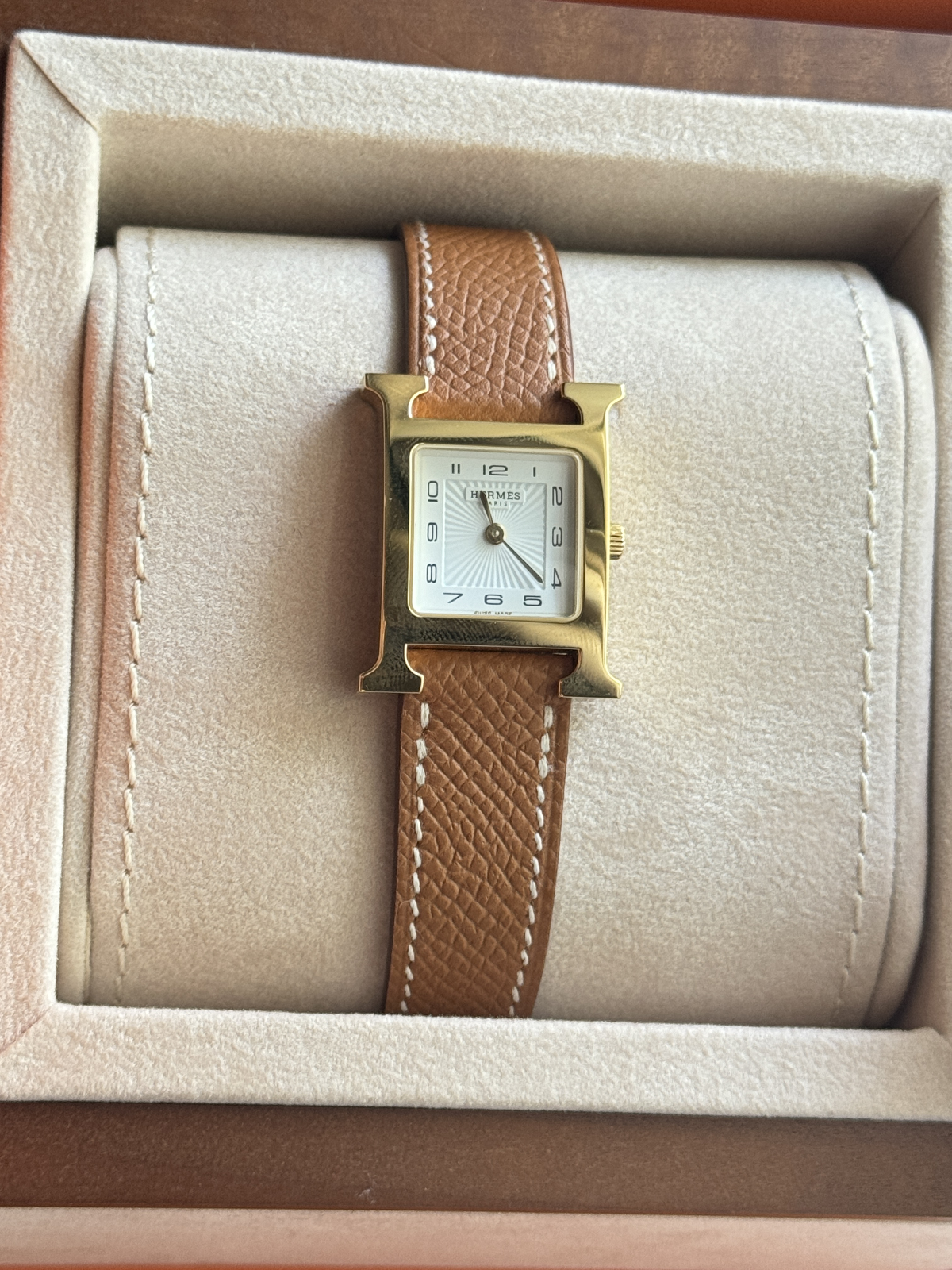 Hermes Heure H watch, Gold Hermes Leather Large, 34 mm - LuxryEdition