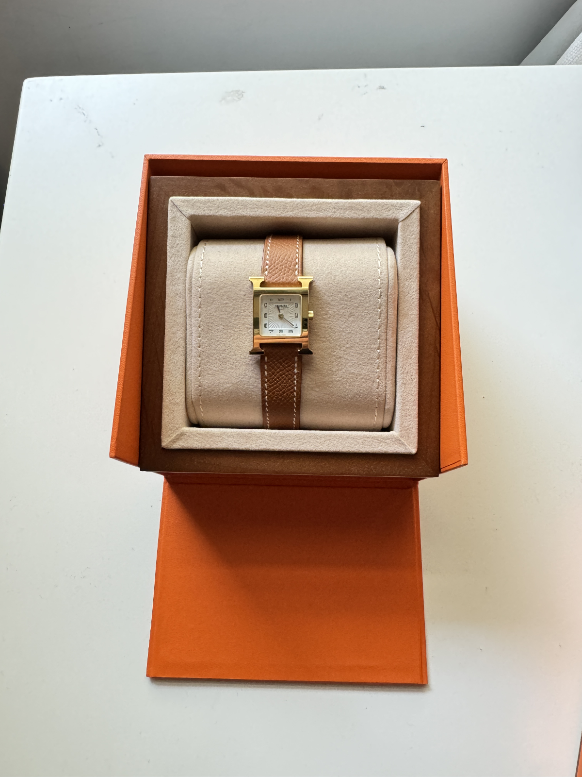Hermes Heure H watch, Gold Hermes Leather Large, 34 mm - LuxryEdition