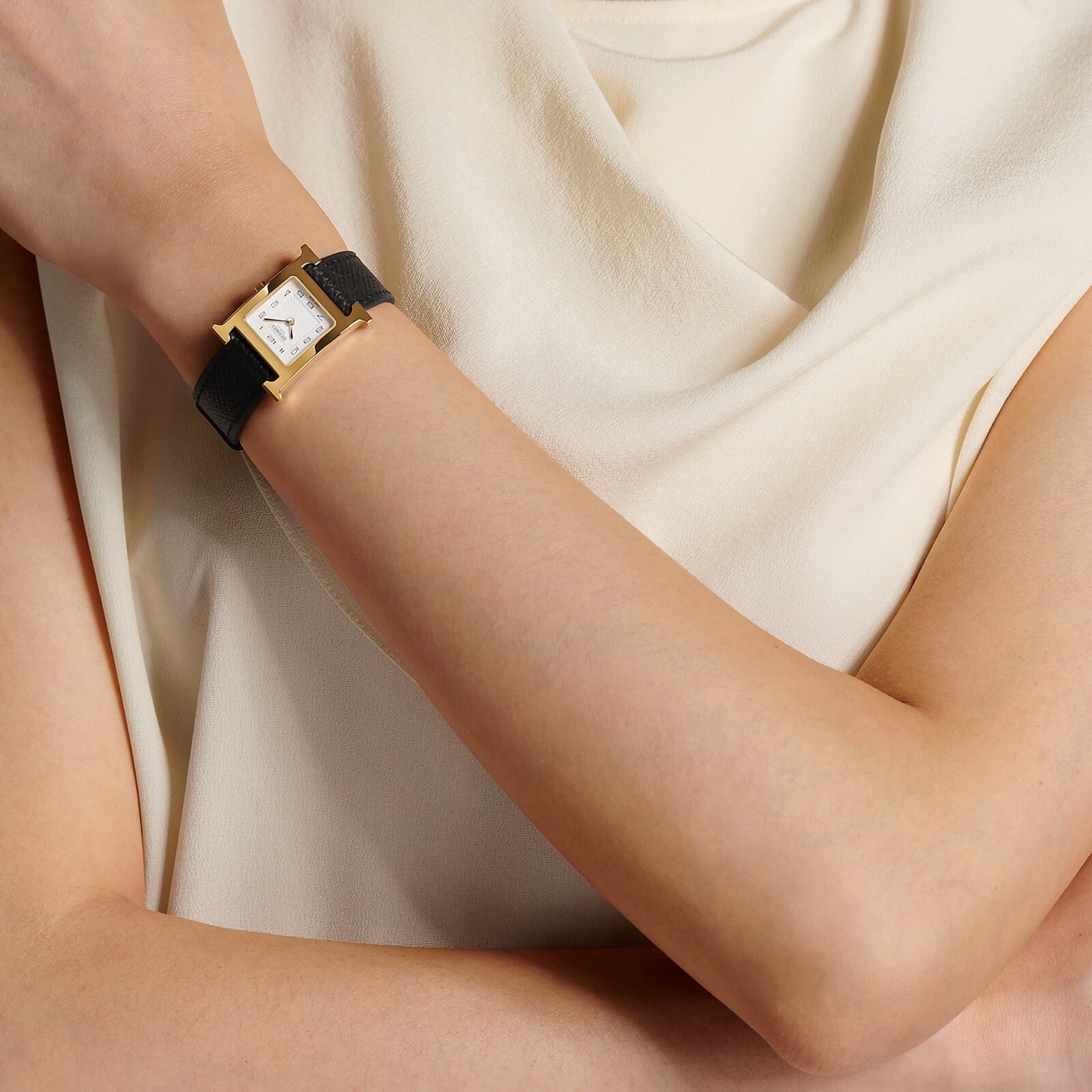 Hermes Heure H watch, Black Hermes Leather Mini, 21 mm - LuxryEdition