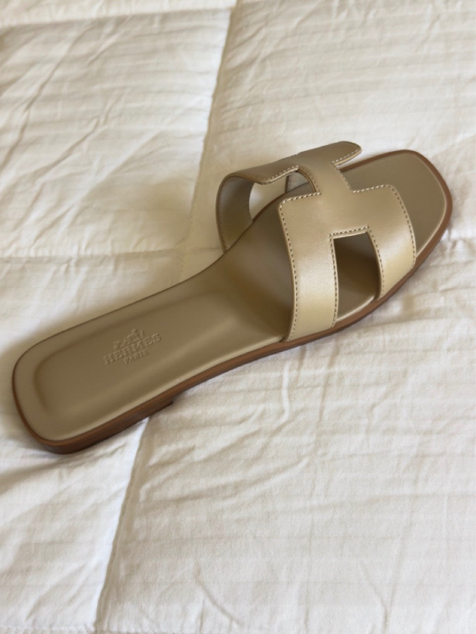 Hermes Oran Sandals Size 39.5 Beige Lin - LuxryEdition