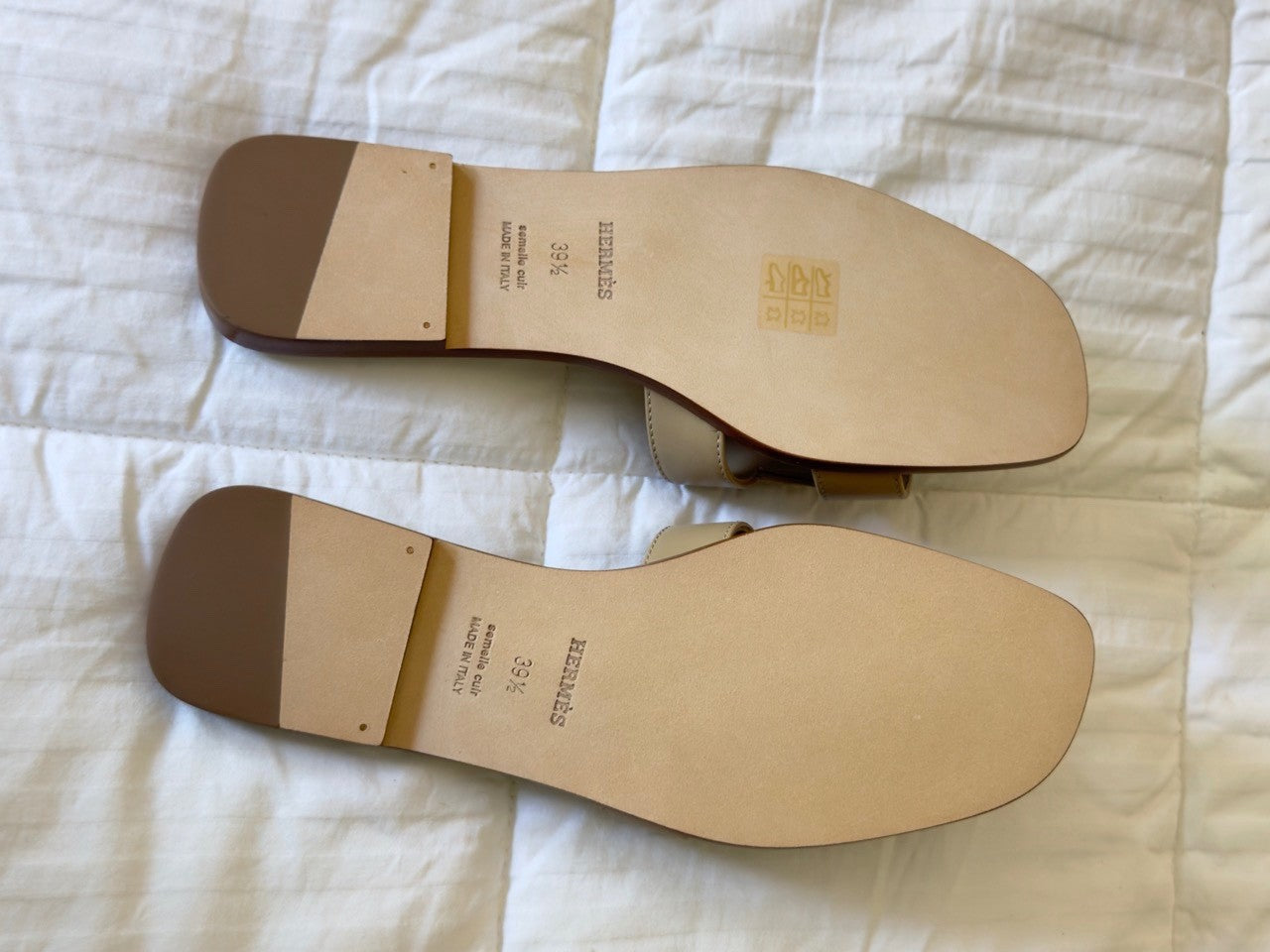 Hermes Oran Sandals Size 39.5 Beige Lin - LuxryEdition