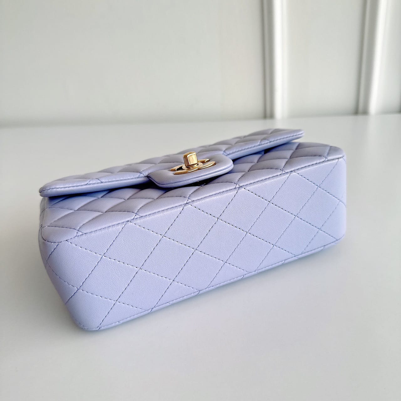 CHANEL Lambskin Coco Mini Top Handle Lilac Lambskin