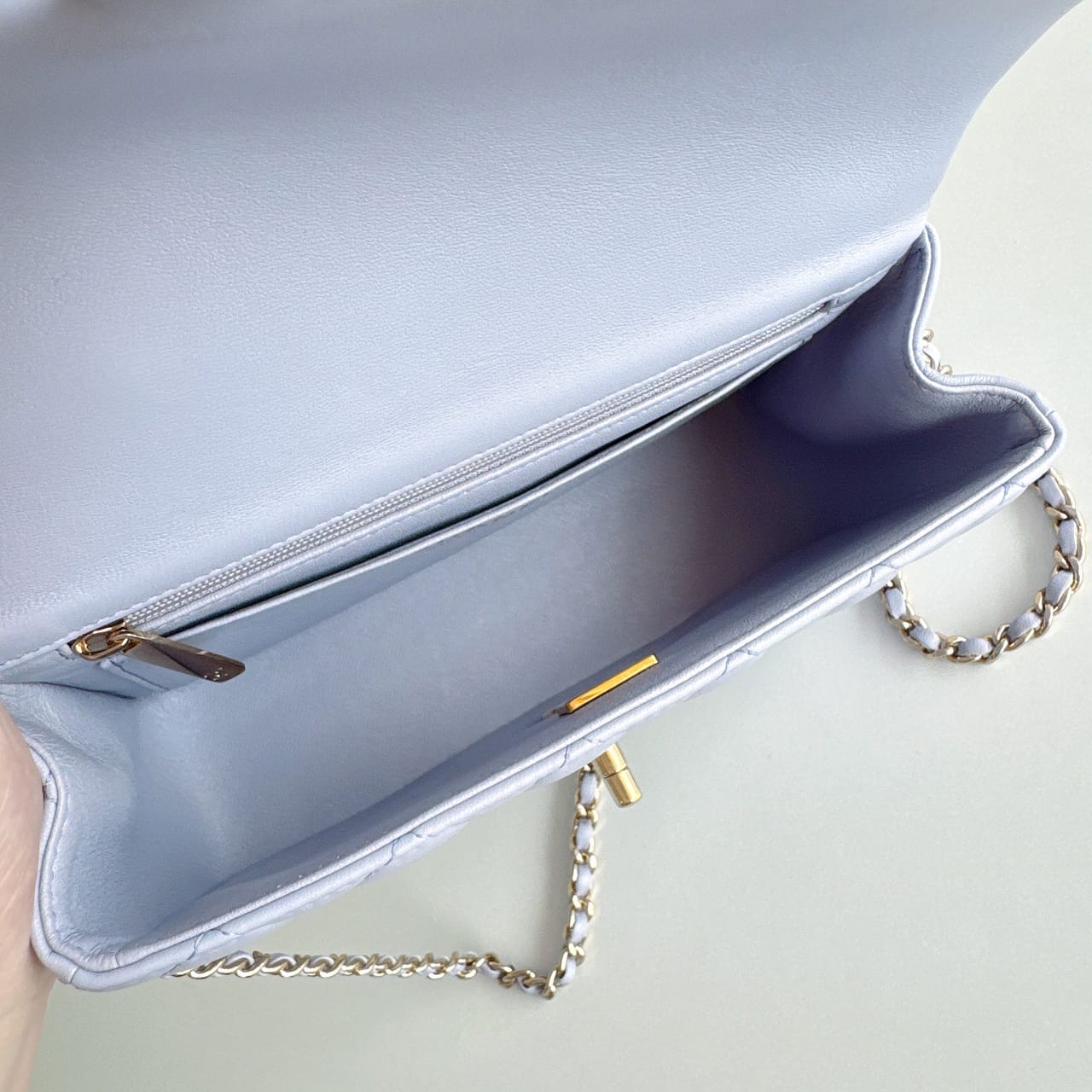 CHANEL Lambskin Coco Mini Top Handle Lilac Lambskin