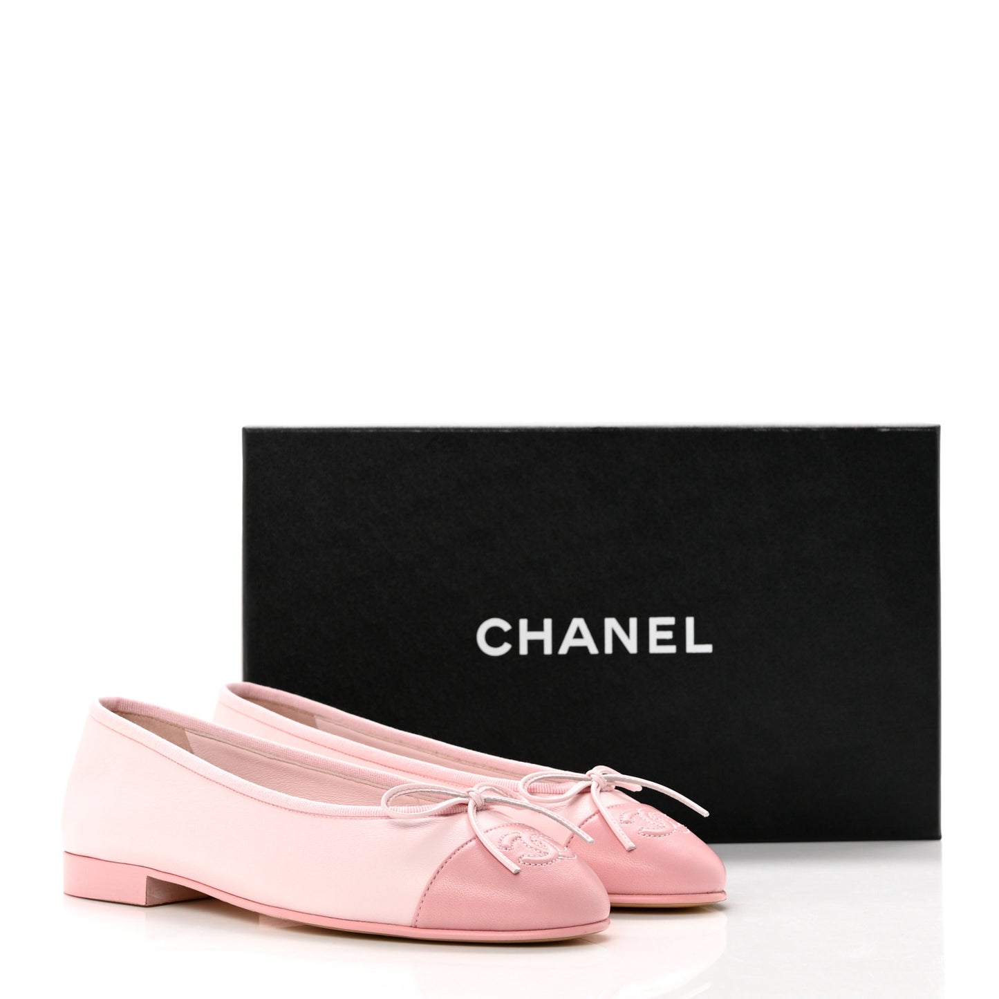 CHANEL Lambskin CC Cap Toe Ballerina Flats 39.5 Light Pink - LuxryEdition