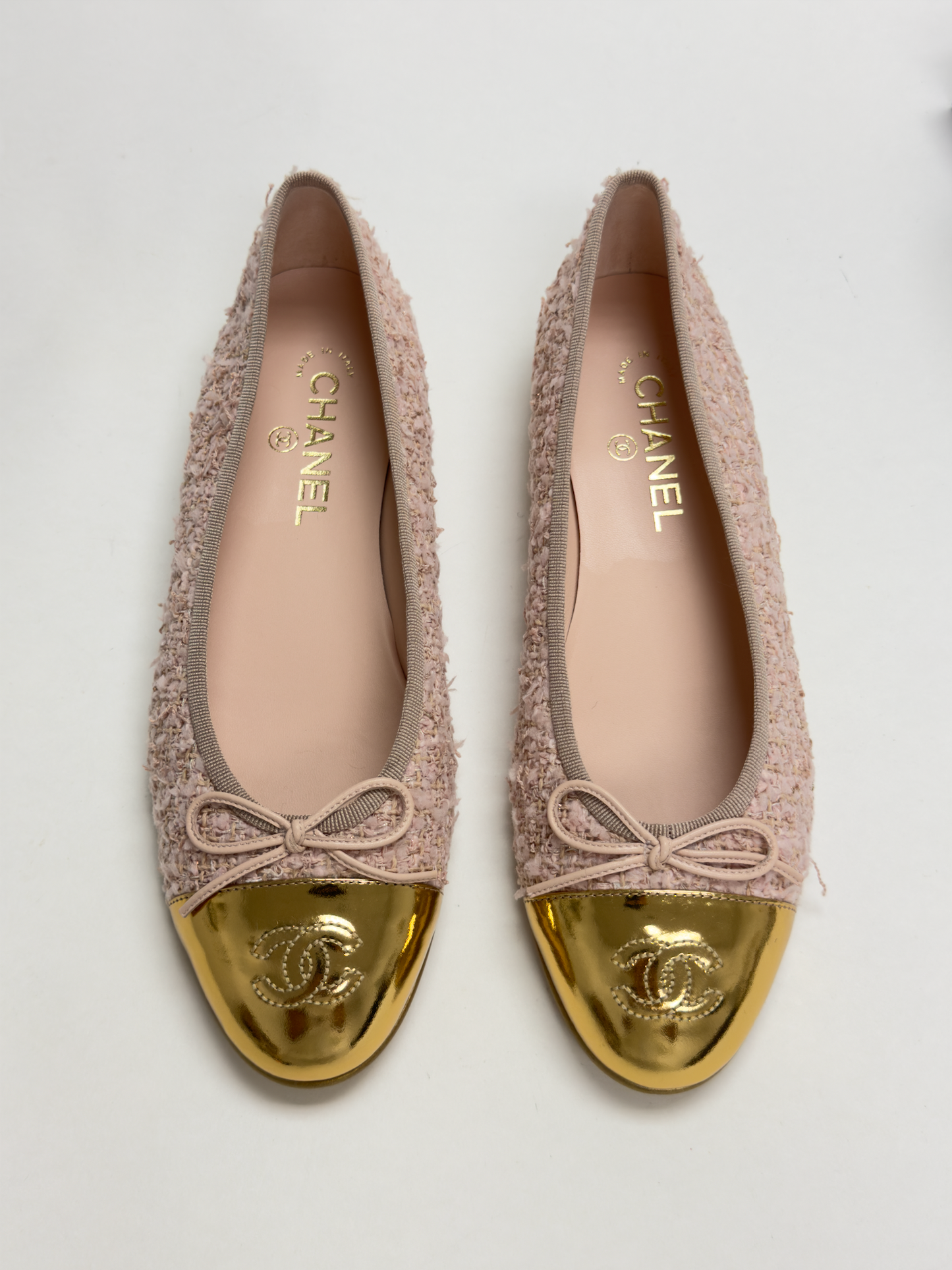 CHANEL Tweed Pink and Gold CC Cap Toe Ballerina Flats 40 - LuxryEdition