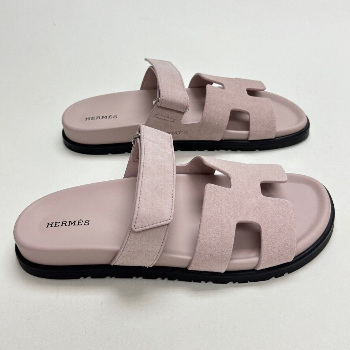 Hermes Chypre Sandals Size 39.5 Rose Porcelain Suede - LuxryEdition