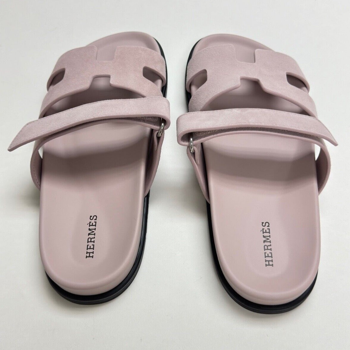 Hermes Chypre Sandals Size 39.5 Rose Porcelain Suede - LuxryEdition